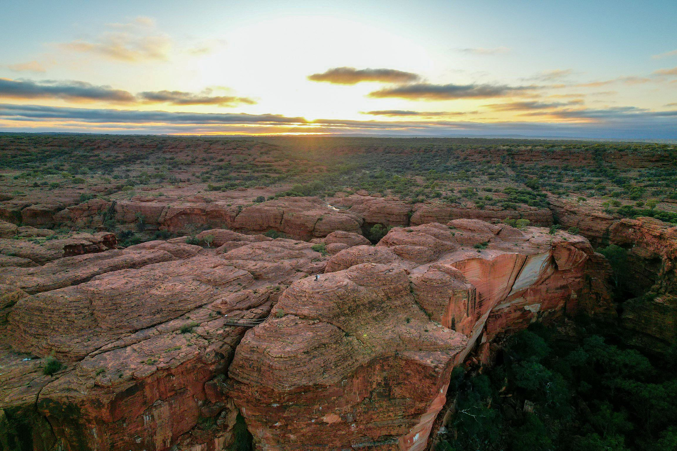 A complete guide to Kings Canyon The Red Centre. Irish on the Run